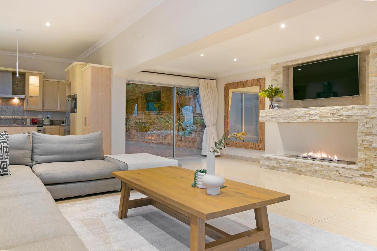 Luxury Serviced Mountain Villa In Constantia Ciudad del Cabo Exterior foto
